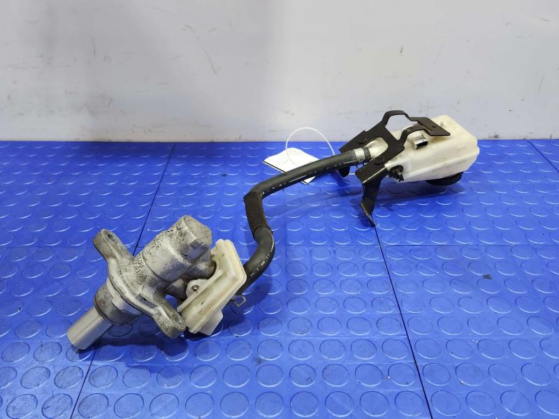 2015 Nissan Murano Master Cylinder
