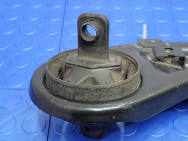 2013 Hyundai Santa Fe Lower Control Arm Rr