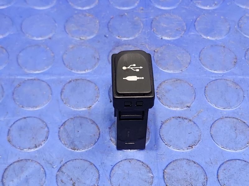 2013 Toyota Prius Misc Ebay Parts