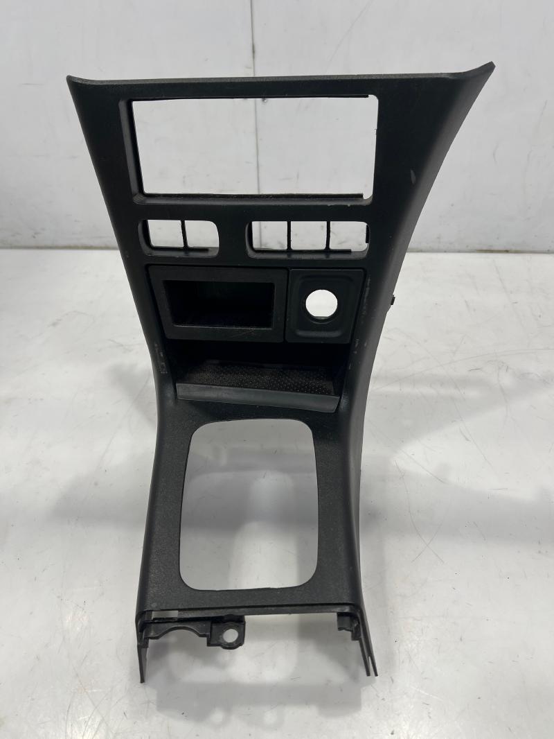 1999 - 2003 Saab 9-3 Gear Shifter / Radio Surround Bezel OEM 4741914