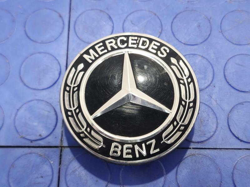 2017 Mercedes C-Class Center Cap