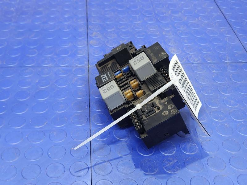 2017 Mercedes C-Class Engine Fuse Box