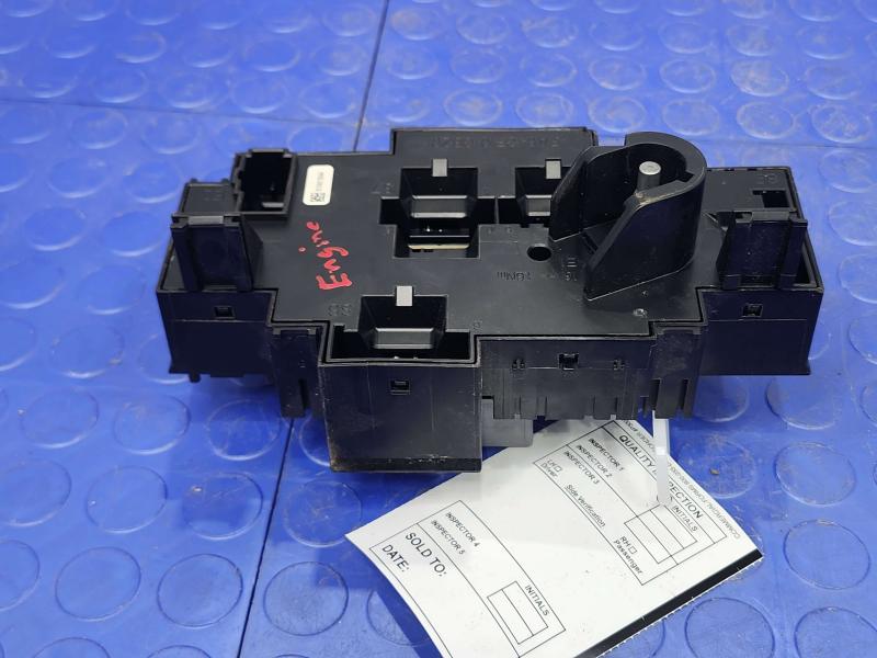 2017 Mercedes C-Class Engine Fuse Box
