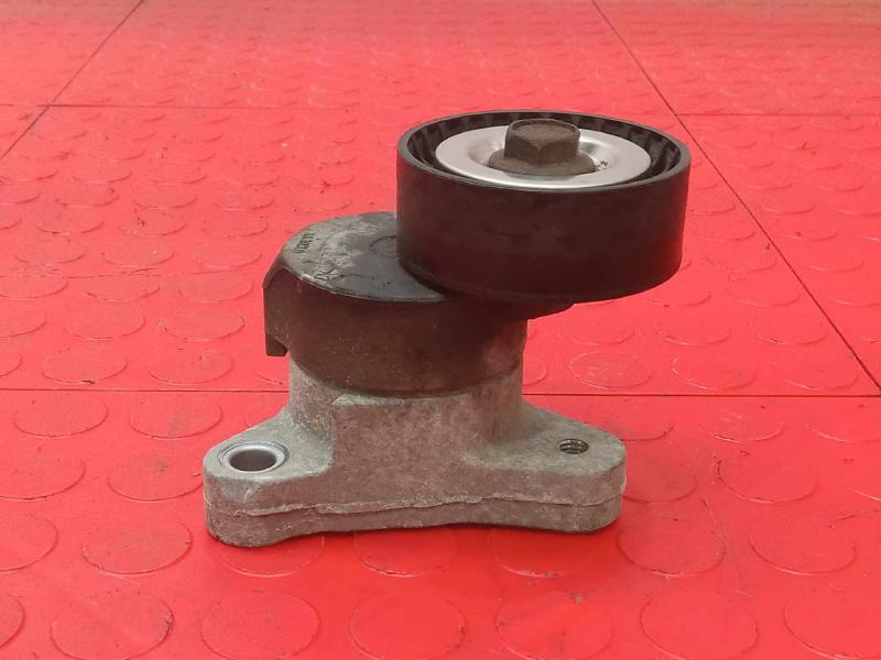 2016 Chrysler 200 Engine Belt Tensioner