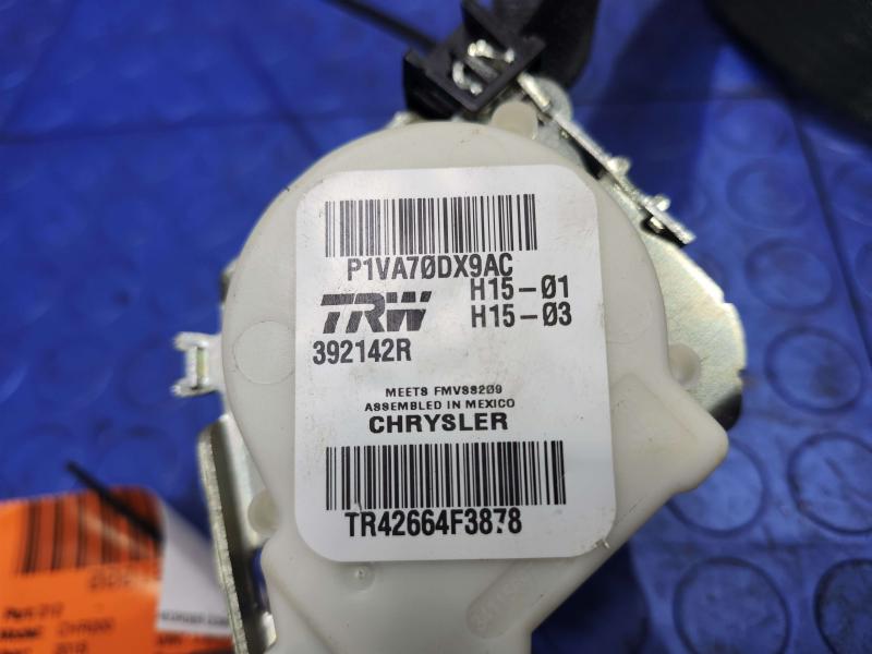 2015 Chrysler 200 Rear Seat Belt