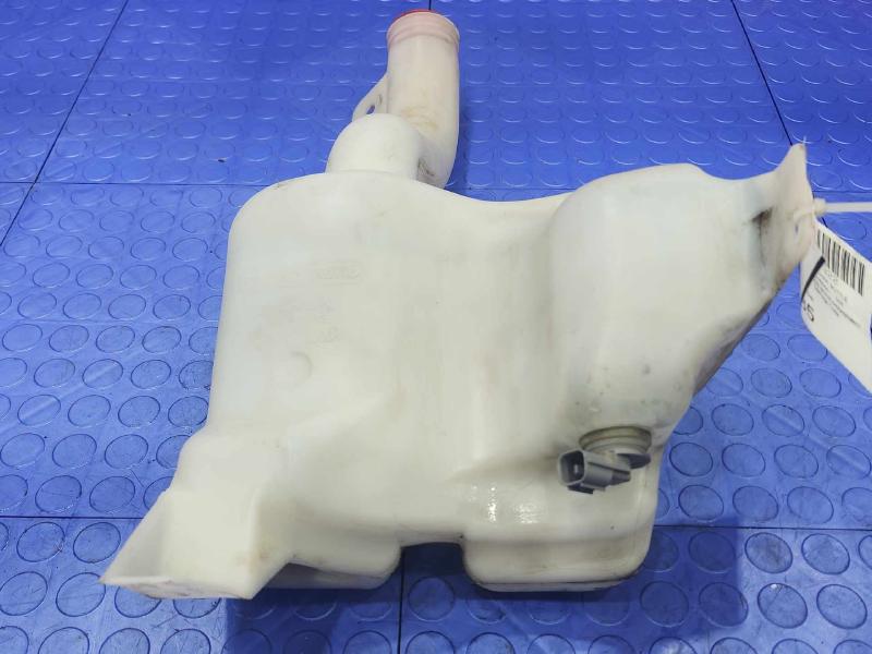 2010 Honda Pilot Washer Bottle