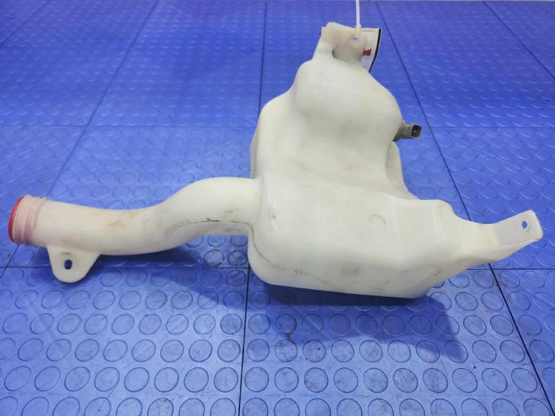 2010 Honda Pilot Washer Bottle
