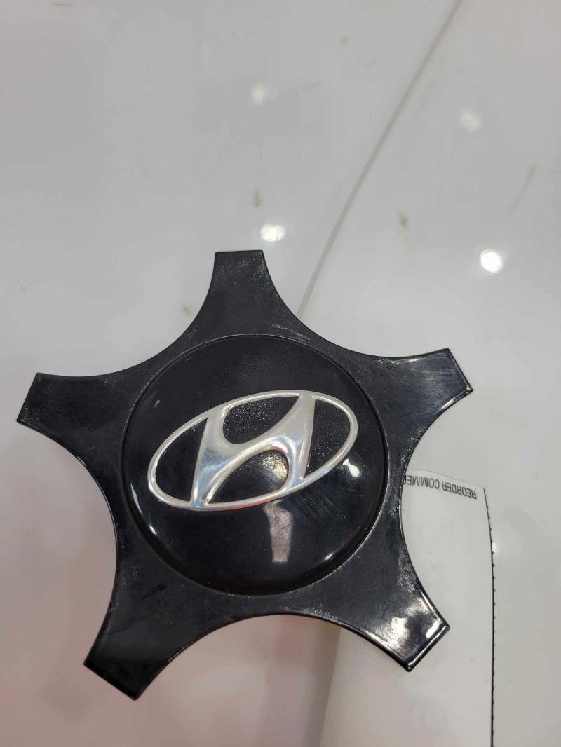 2013 Hyundai Veloster Center Cap