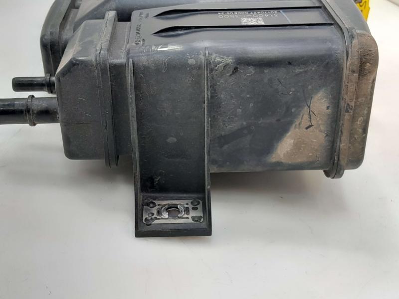 2017-2020 Hyundai Elantra 2.0L Sedan Fuel Vapor Charcoal Canister OEM  31420F3500