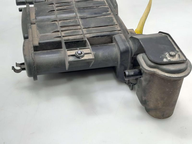 2017-2020 Hyundai Elantra 2.0L Sedan Fuel Vapor Charcoal Canister OEM  31420F3500