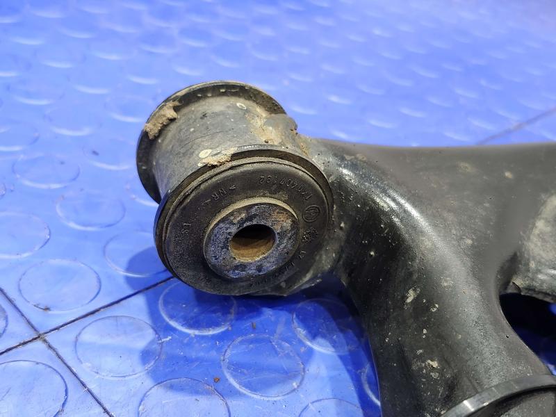2018 Volkswagen Passat Lower Control Arm Front
