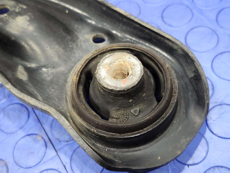2018 Volkswagen Passat Lower Control Arm Front