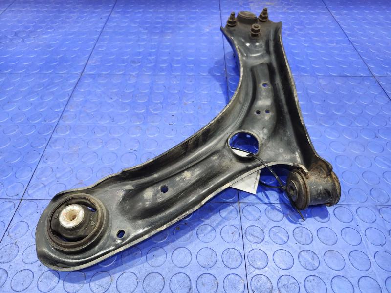 2018 Volkswagen Passat Lower Control Arm Front
