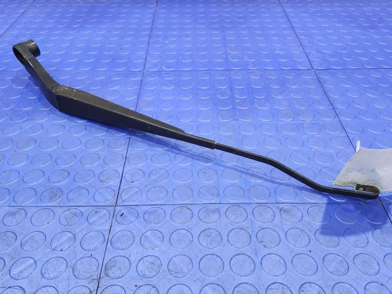 2015 GMC Yukon XL Wiper Arm