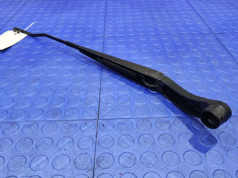 2015 GMC Yukon XL Wiper Arm