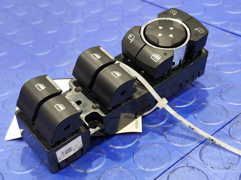 2016 Lincoln MKX Door Switch Front