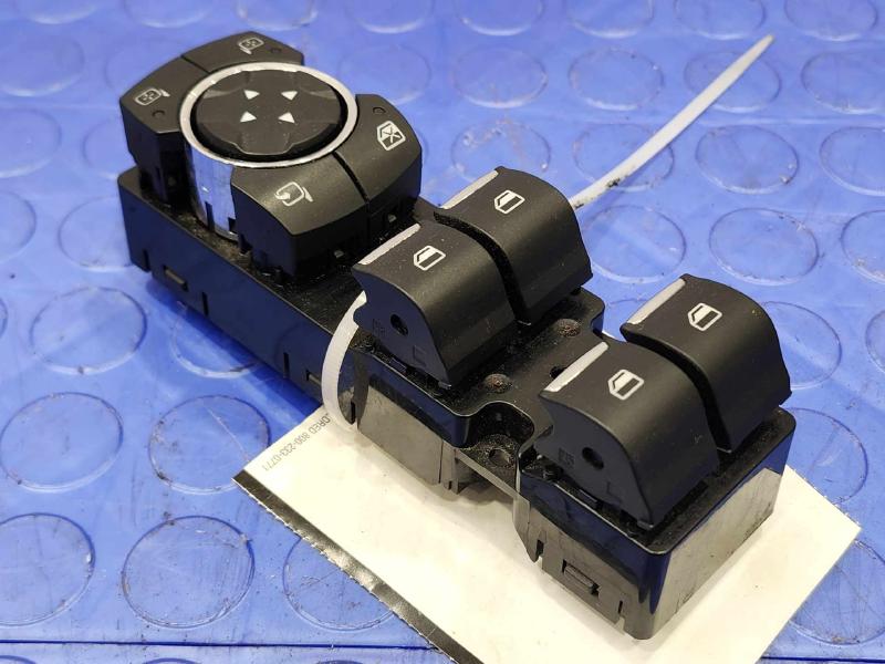 2016 Lincoln MKX Door Switch Front
