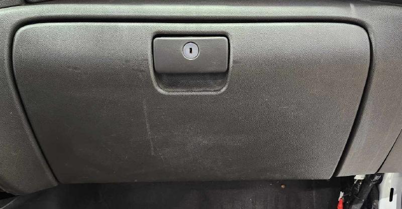 2020 GMC Sierra 1500 Glove Box