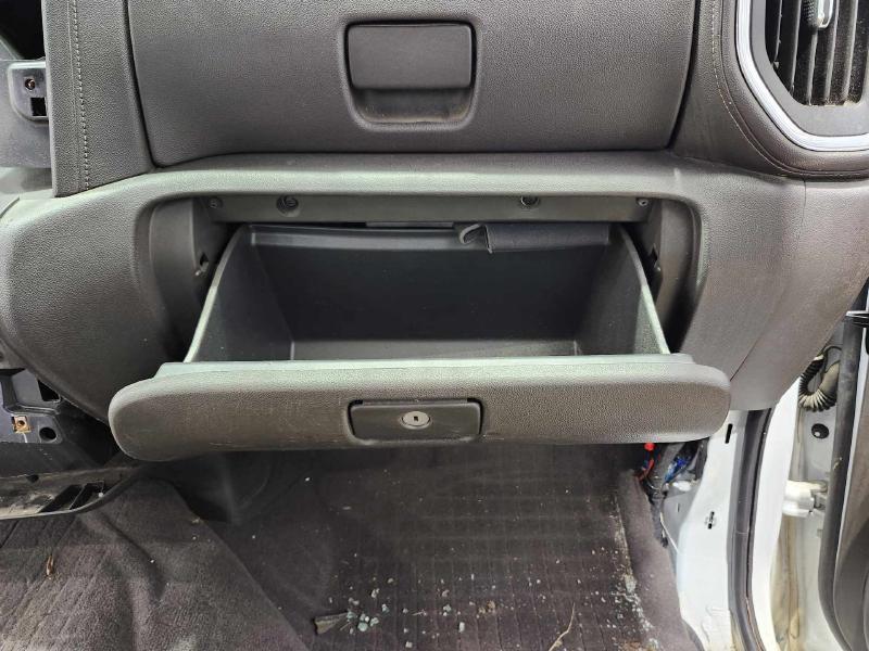 2020 GMC Sierra 1500 Glove Box