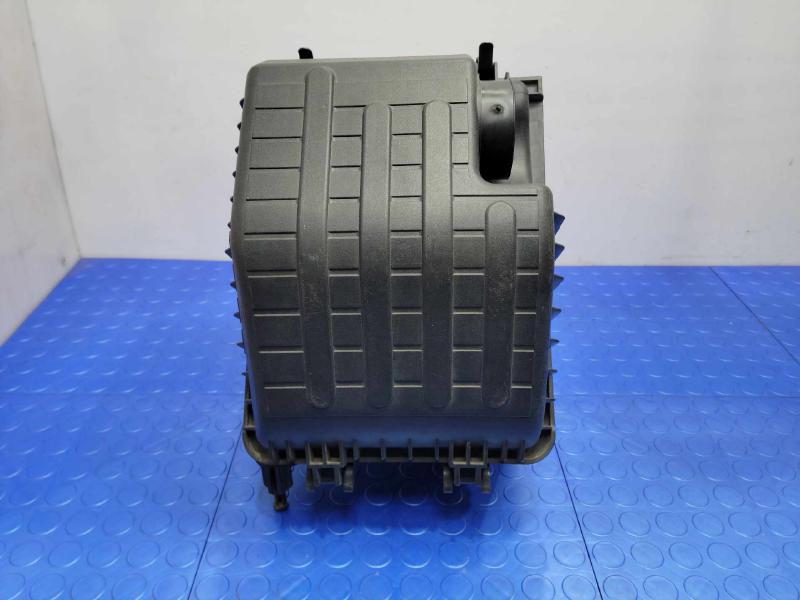 2013 Hyundai Santa Fe Air Cleaner