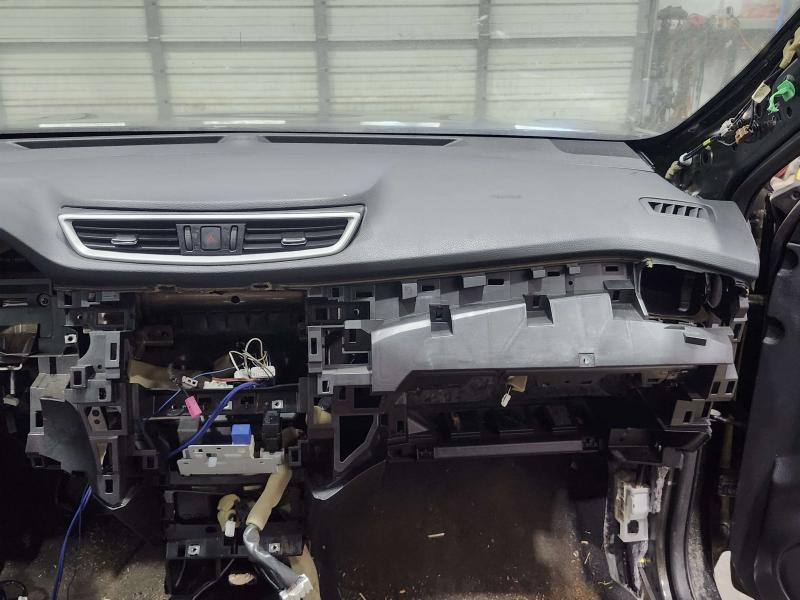 2016 Nissan Rogue Dash Panel