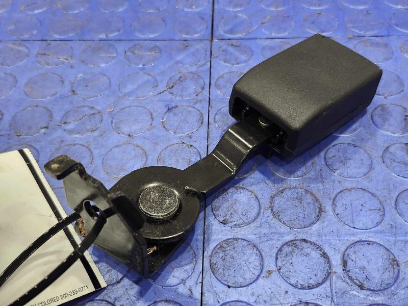 2012 Mercedes ML-Class Rear Seat Belt