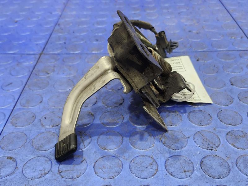 2011 Honda Pilot Hood Latch