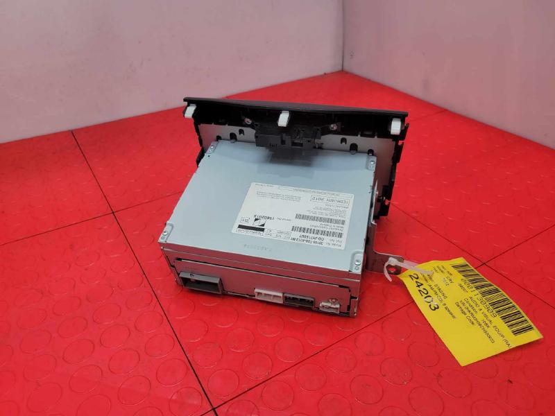 2012-2014 Honda CR-V EX Radio Receiver AM FM Single CD 1XN6 OEM 39100T0AA11