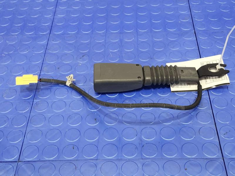 2010 Kia Rio Front Seat Belt