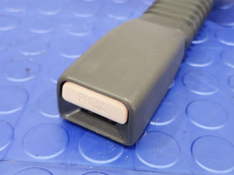 2010 Kia Rio Front Seat Belt
