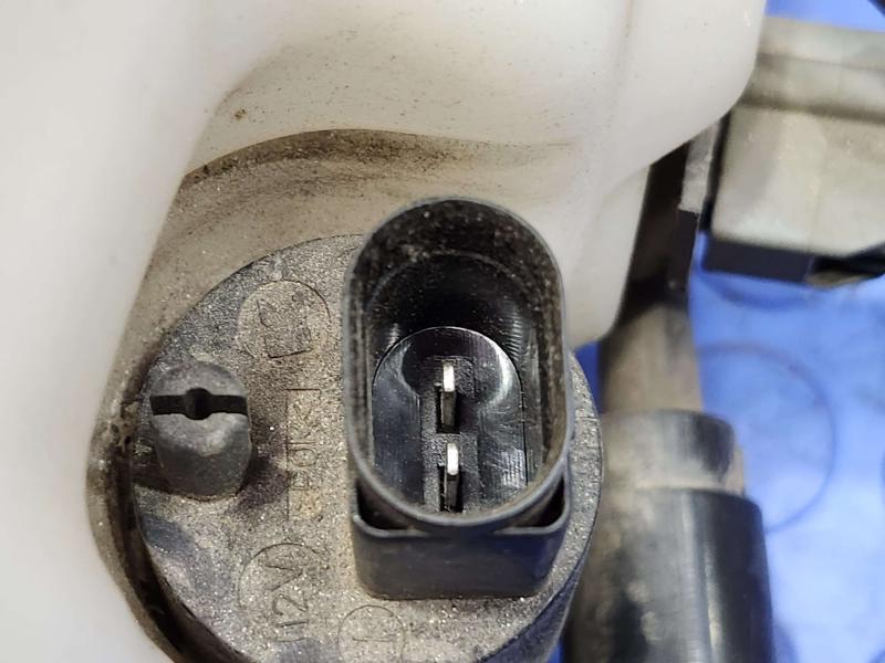 2012 Dodge Grand Caravan Washer Bottle