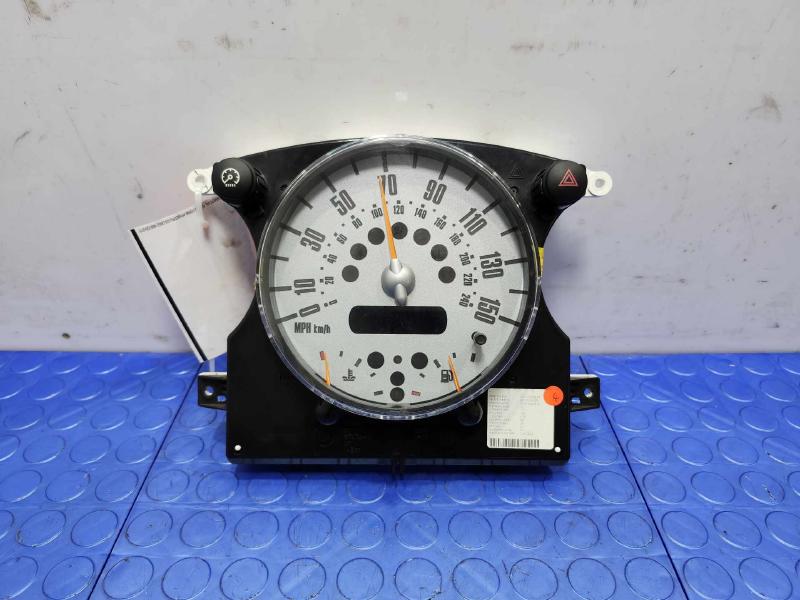 2003 MINI Cooper Speedometer