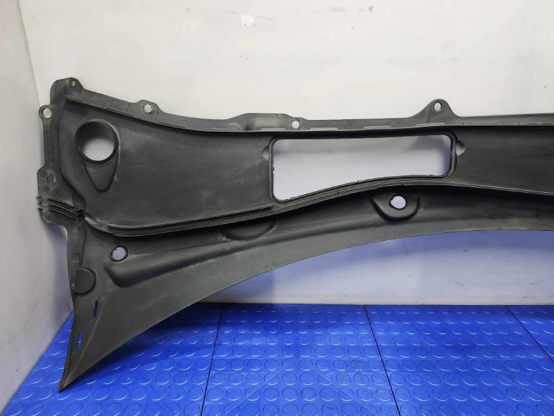 2017-2025 Volvo V90 S90 Cowl Panel Cover Grille Air Inlet Genuine OEM 32244451