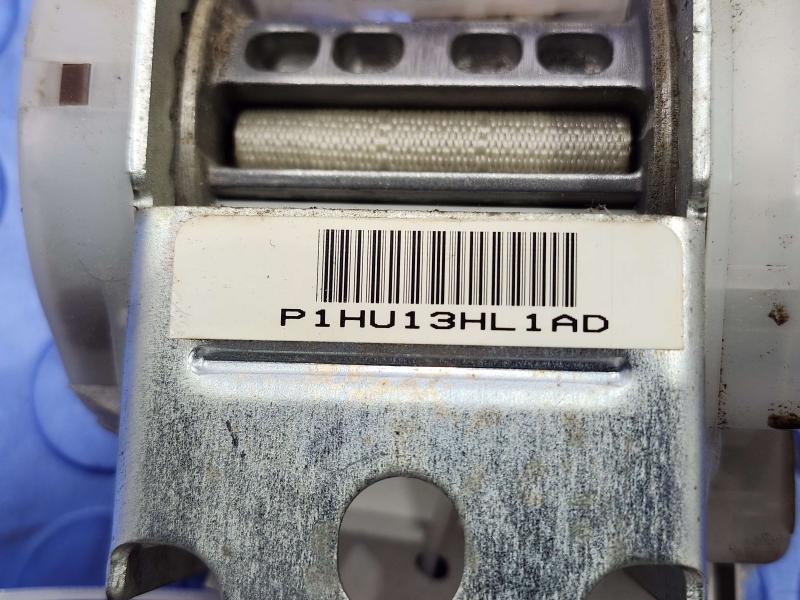 2014 Chrysler 300 Rear Seat Belt