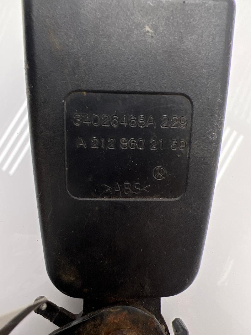 2010 Mercedes E-Class Rear Seat Belt