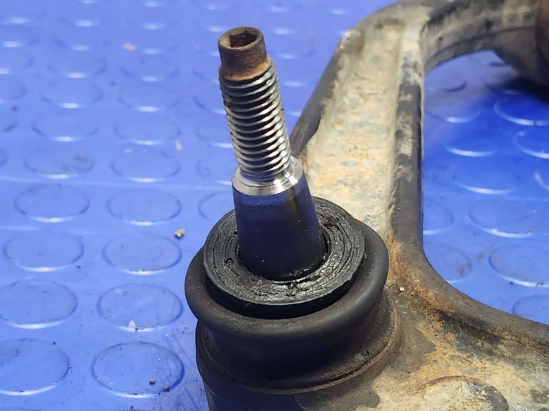 2019 Chevrolet Silverado 3500 Upper Control Arm Front