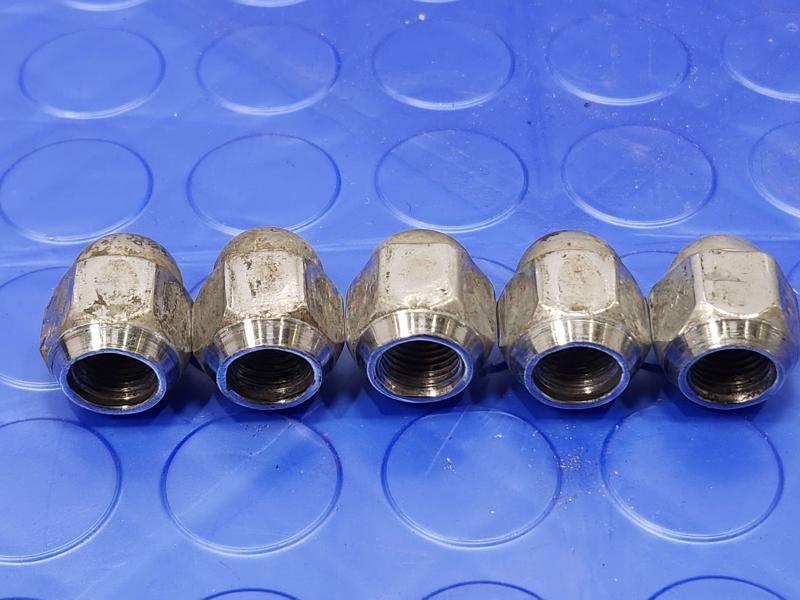 2015 Subaru Forester Lug Nuts