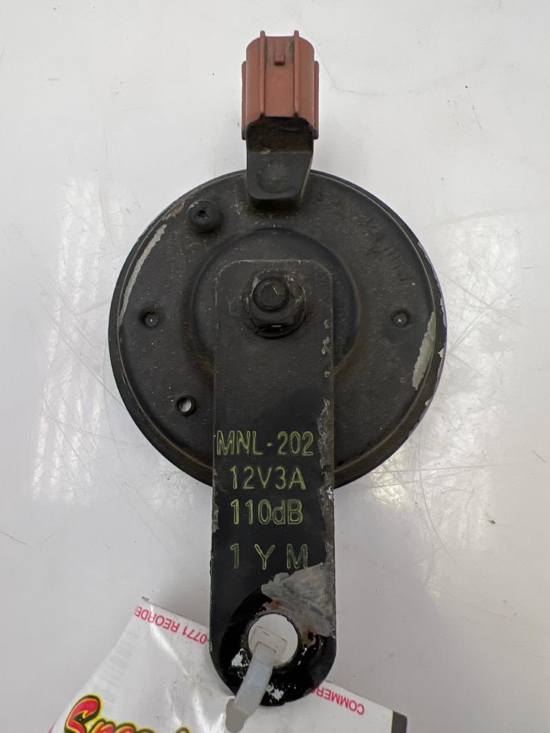 2002 - 2005 Honda CRV Low Note Horn OEM 38100SX0A02