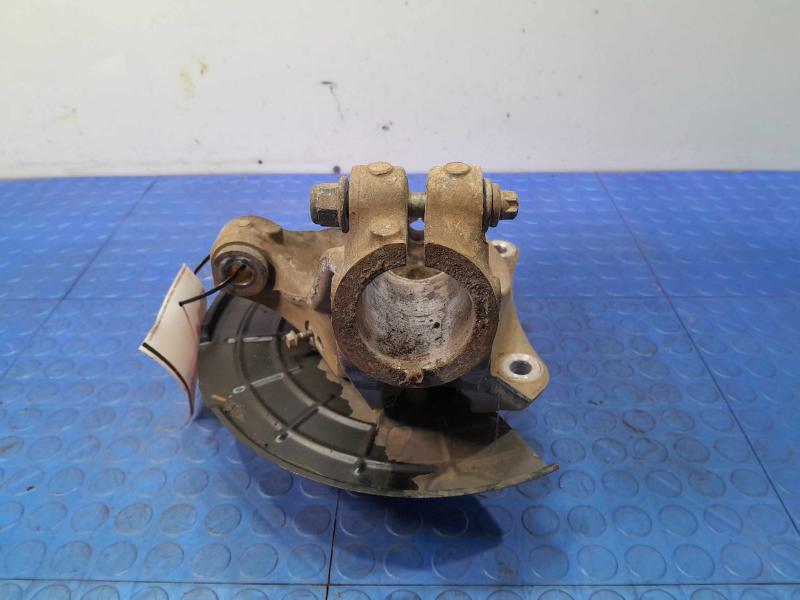 2015 Chrysler 200 Spindle Knuckle Front