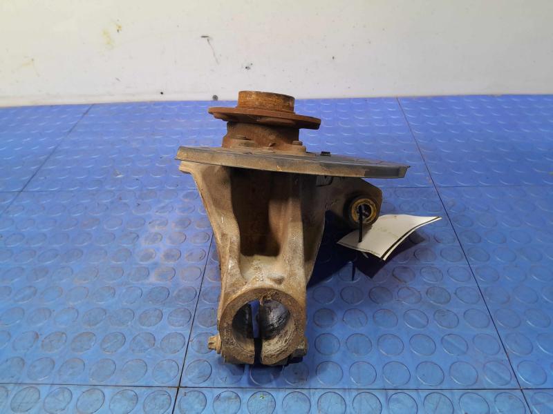 2015 Chrysler 200 Spindle Knuckle Front