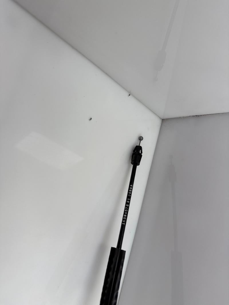 2010 Chevrolet Tahoe Front Door Latch