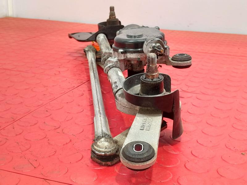 2015 Nissan Altima Wiper Motor Front