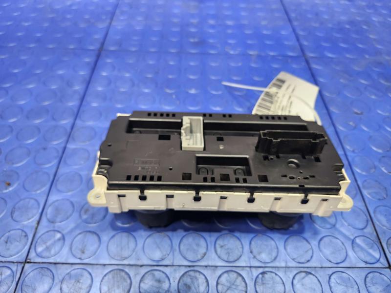 2011 Ford F-150 Heater A/C Control