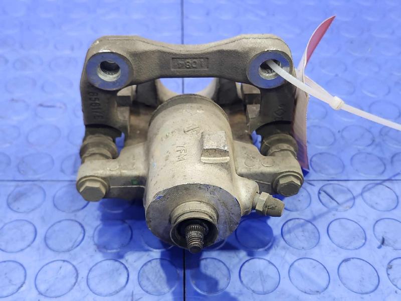 2014 Volkswagen Beetle Caliper