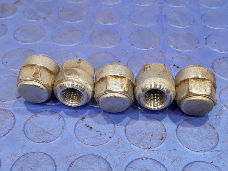 2011 Honda Pilot Lug Nuts