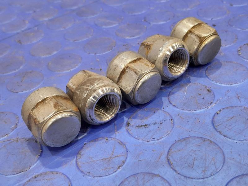 2011 Honda Pilot Lug Nuts