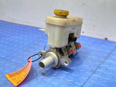 2012 Jeep Liberty Brake Master Cylinder Assembly Genuine OEM Part 68045998AB