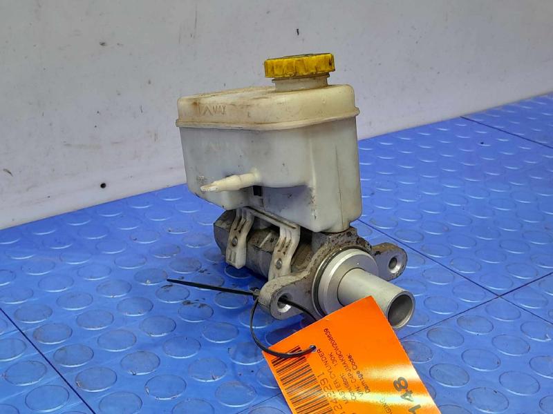 2012 Jeep Liberty Brake Master Cylinder Assembly Genuine OEM Part 68045998AB