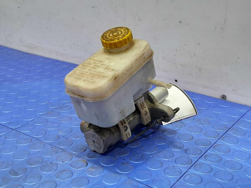 2012 Jeep Liberty Brake Master Cylinder Assembly Genuine OEM Part 68045998AB