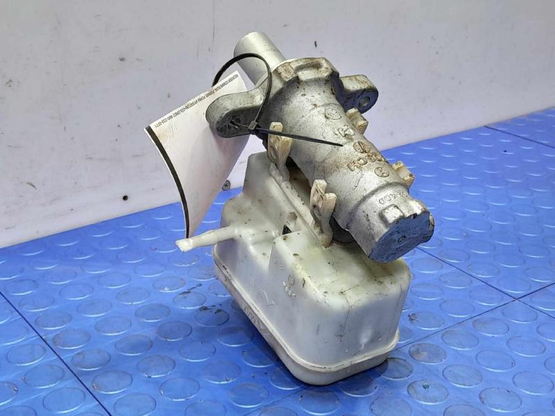 2012 Jeep Liberty Brake Master Cylinder Assembly Genuine OEM Part 68045998AB
